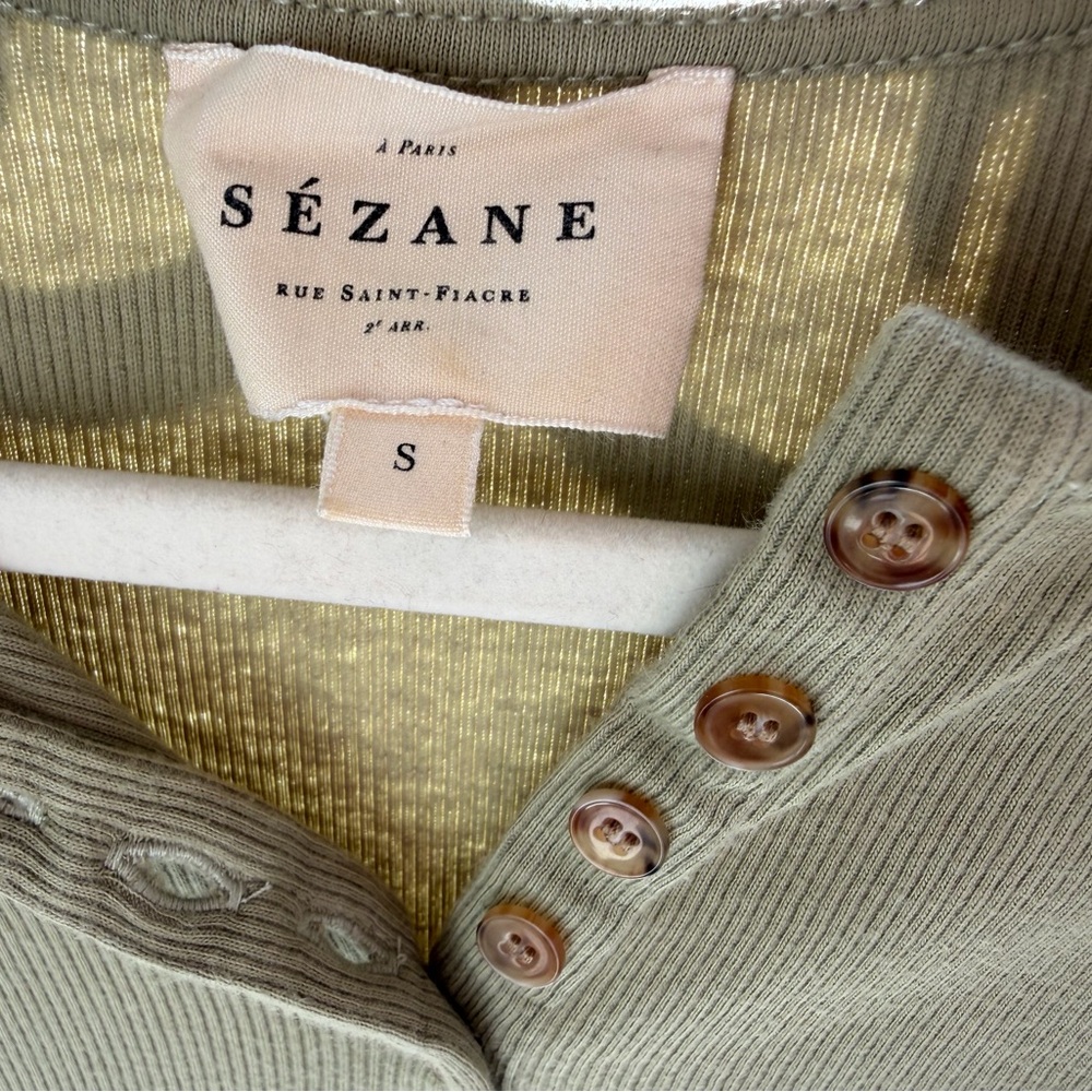 Sézane Theodora T-Shirt in Light Olive Green Size S (Small) *Flaw* - Picture 5 of 14